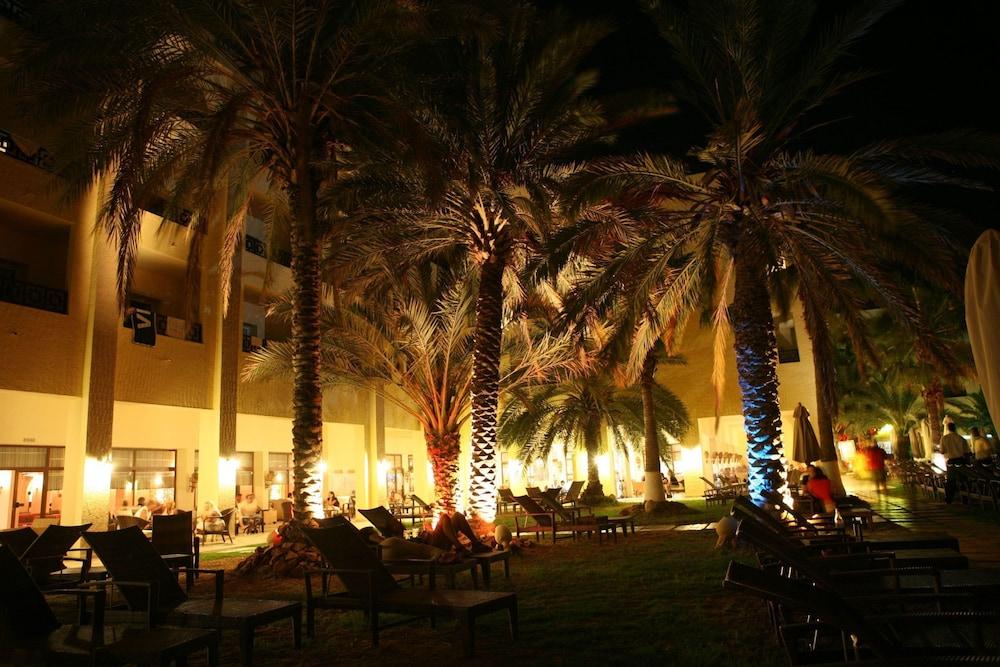 Hotel Paradis Palace Хамамет Екстериор снимка